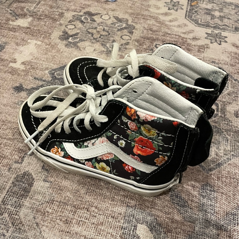 Toddler/Preschool Sized Hightop Vans